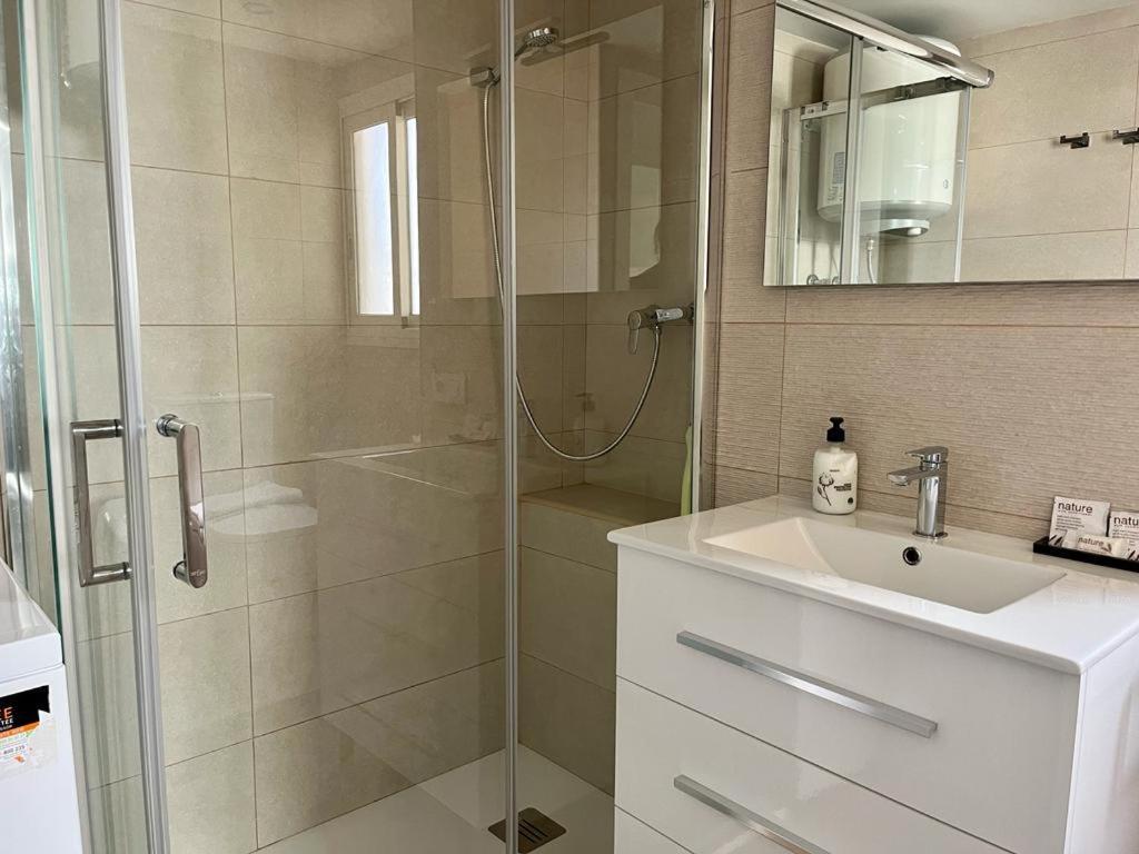 Apartamento Frente Al Mar En Calpe Con Parking Para 4 Personas Exterior foto